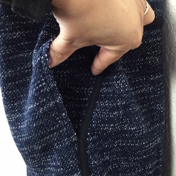 Madewell Short Sleeve Sweatshirt Dress - Picture 6 of 6